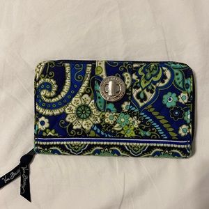 Like New Vera Bradley wallet